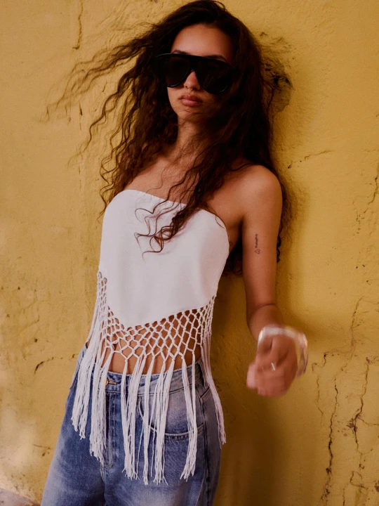 Zdjęcie produktu Bershka Żakardowy Top Bandeau Z Frędzlami Kobieta Biały