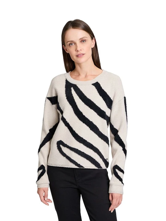 Zdjęcie produktu BETTY & CO Sweter w kolorze kremowo-czarnym rozmiar: 46