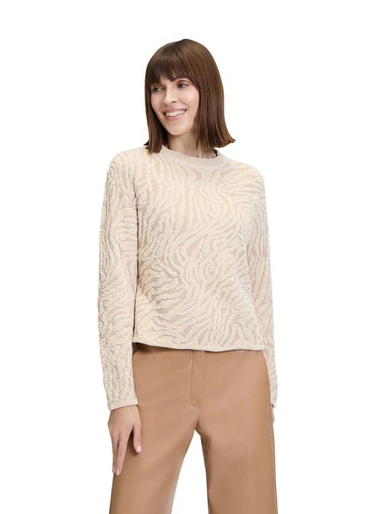 Zdjęcie produktu BETTY & CO Sweter w kolorze kremowym rozmiar: 36