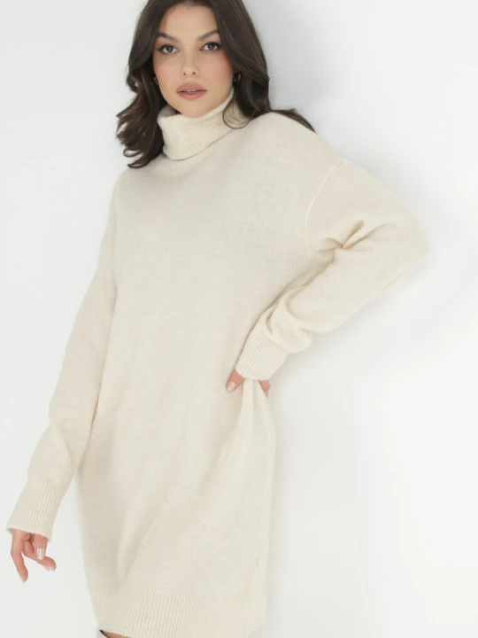 Zdjęcie produktu Beżowa Sukienka Wełniana Oversize z Golfem Heire By Swan