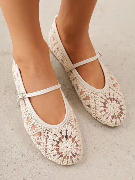 Zdjęcie produktu Beżowe Boho Balerinki VICES w Stylu Mary Jane z Ażurową Cholewką Lainia