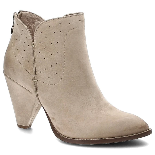 Zdjęcie produktu Botki damskie Carinii, eleganckie i na obcasie, beżowe, B5082_N48-000-000-D31