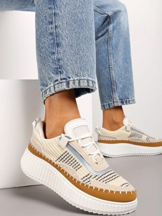 Zdjęcie produktu Beżowe Casualowe Sneakersy z Wiązaniem na Wzorzystej Grubej Podeszwie Aniata