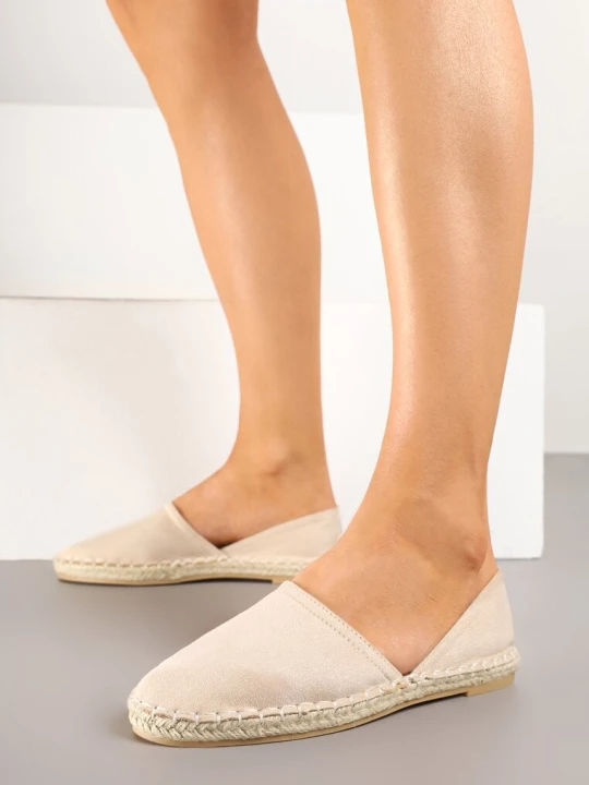 Zdjęcie produktu Beżowe Espadryle Ozdobione Wyciętą Cholewką i Plecionką Wommea Bellucci