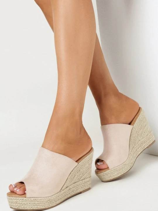 Zdjęcie produktu Beżowe Klapki Peep Toe na Plecionym Koturnie Esadima