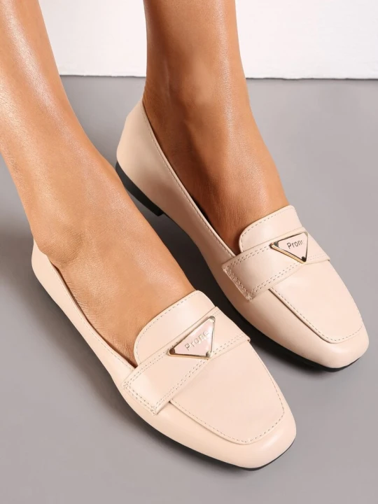 Zdjęcie produktu Beżowe Mokasyny Loafersy z Klamerką i Płaską Podeszwą Kelse