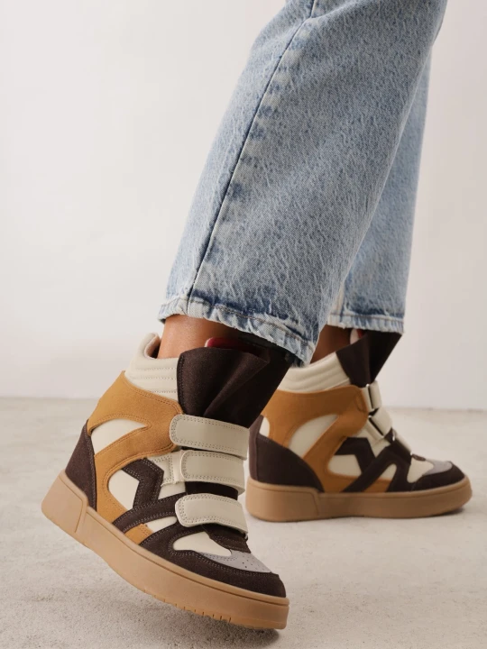 Zdjęcie produktu Beżowe Ocieplane Sneakersy Retro na Ukrytym Koturnie z Paskami na Rzep Penetia