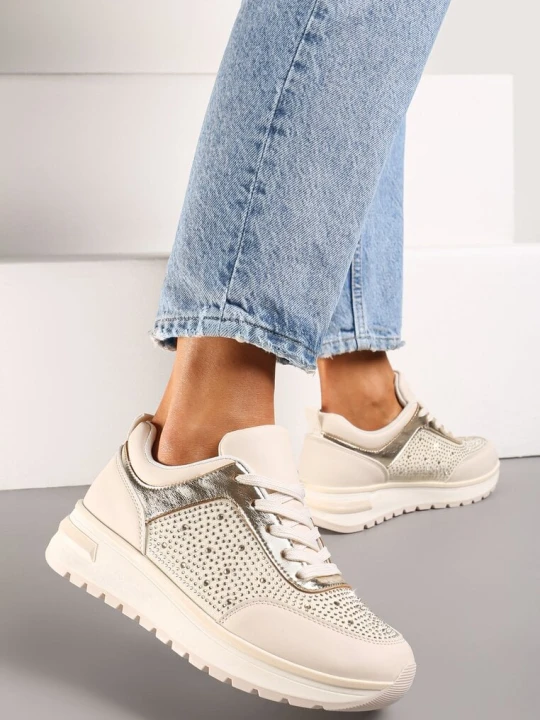 Zdjęcie produktu Beżowe Sneakersy na Grubej Podeszwie z Cyrkoniami i Sznurowaniem Aptive