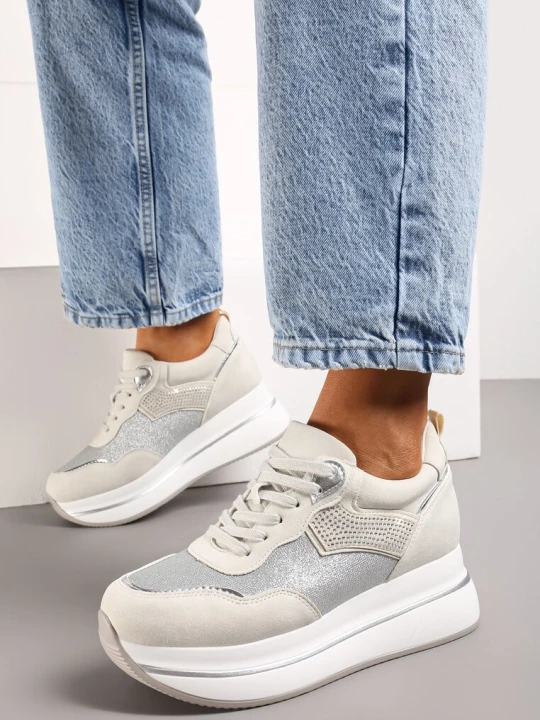 Zdjęcie produktu Beżowe Sneakersy na Grubej Podeszwie z Ozdobnymi Cyrkoniami Alista
