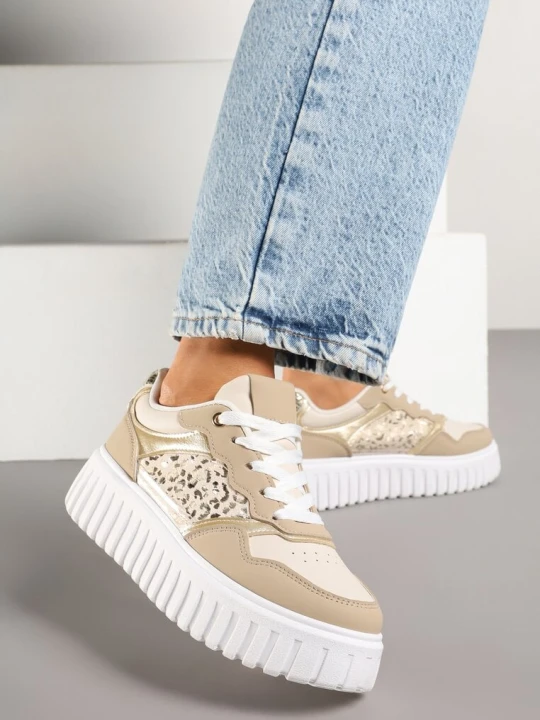 Zdjęcie produktu Beżowe Sneakersy na Grubej Tłoczonej Podeszwie z Perforacją i Panterką Odivila Renda