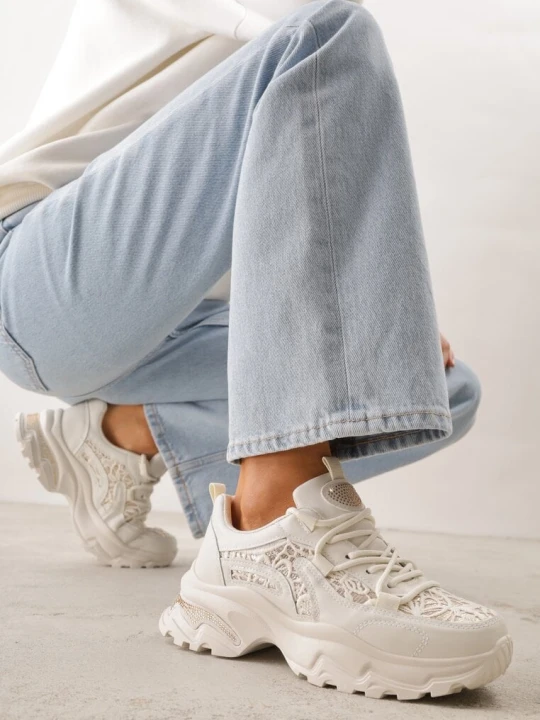 Zdjęcie produktu Beżowe Sneakersy na Platformie Ozdobione Cyrkoniami i Koronką Antea Sport