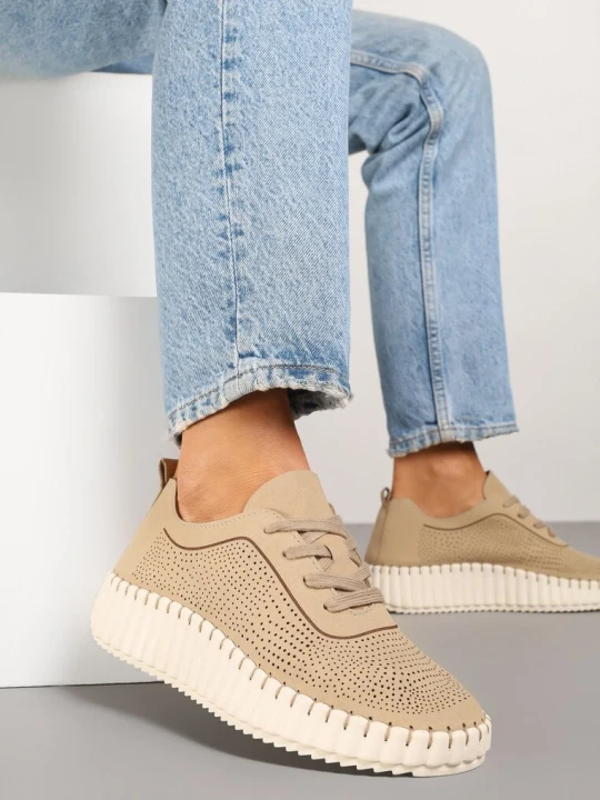 Zdjęcie produktu Beżowe Sneakersy na Tłoczonej Platformie z Ażurową Cholewką Ronfira Super Mode