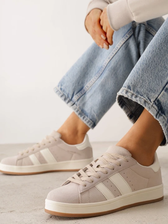 Zdjęcie produktu Beżowe Sneakersy Ozdobione Paskami Eufonia Gowin