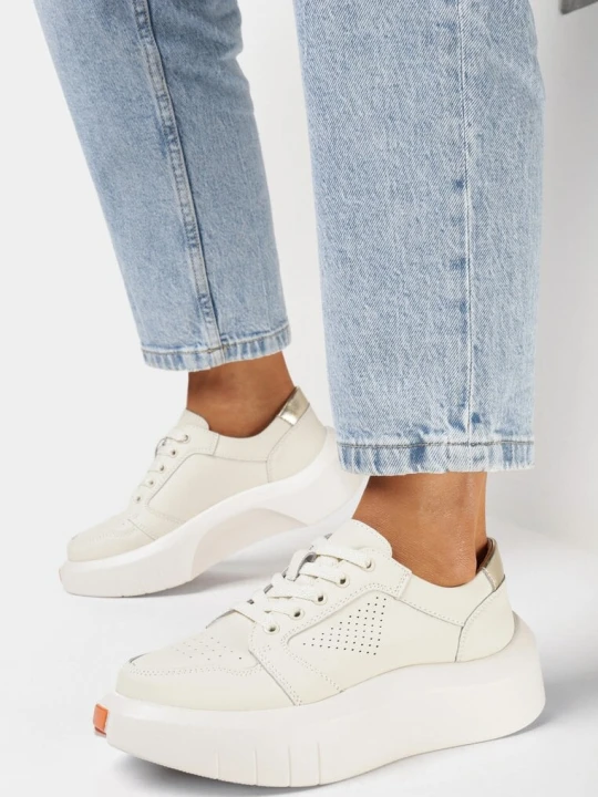 Zdjęcie produktu Beżowe Sneakersy Skórzane przed Kostkę na Grubej Podeszwie Miealla