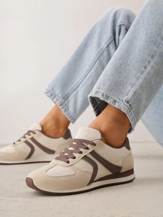 Zdjęcie produktu Beżowe Sneakersy Sportowe z Imitacji Zamszu z Geometrycznymi Wstawkami Shanoom Marquiiz