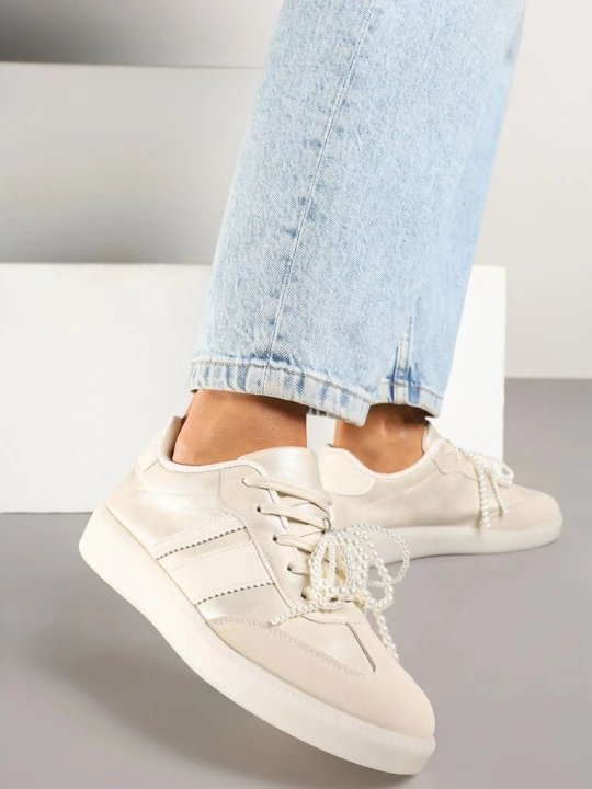 Zdjęcie produktu Beżowe Sneakersy Typu Kultowe Tenisówki ze Zdobieniem z Perłami Nalavia