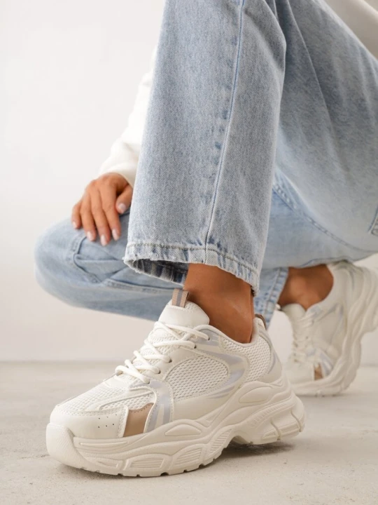 Zdjęcie produktu Beżowe Sneakersy VICES na Geometrycznej Platformie z Perforacją Elinata