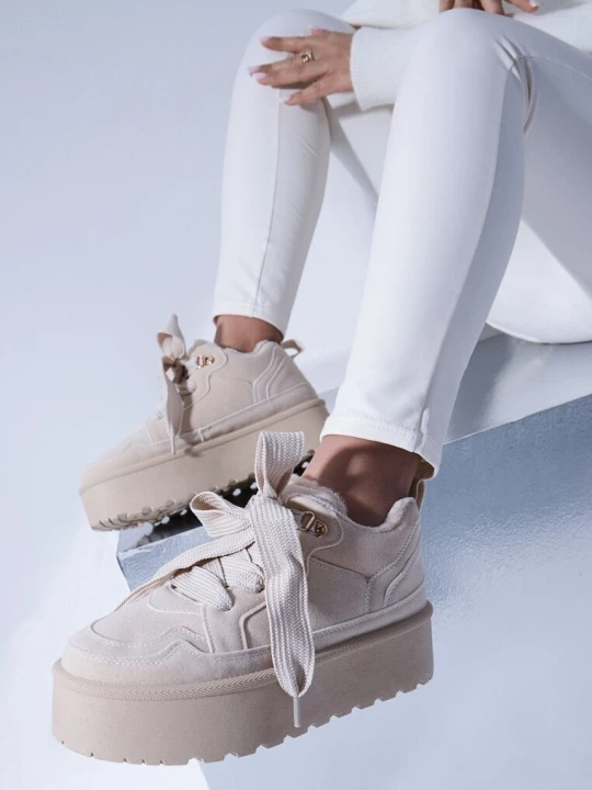 Zdjęcie produktu Beżowe Sneakersy Vices Stylizowane na Śniegowce na Platformie Obszyte Futerkiem Naleris
