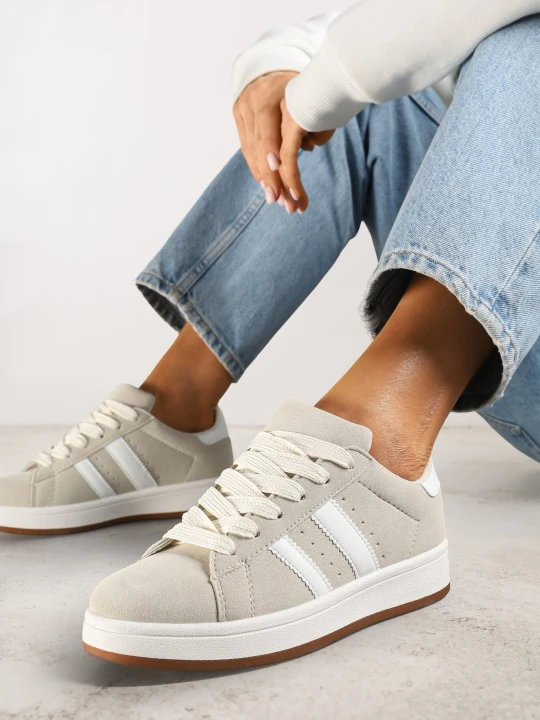 Zdjęcie produktu Beżowe Sneakersy z Ozdobnymi Paskami Doloreth Gowin