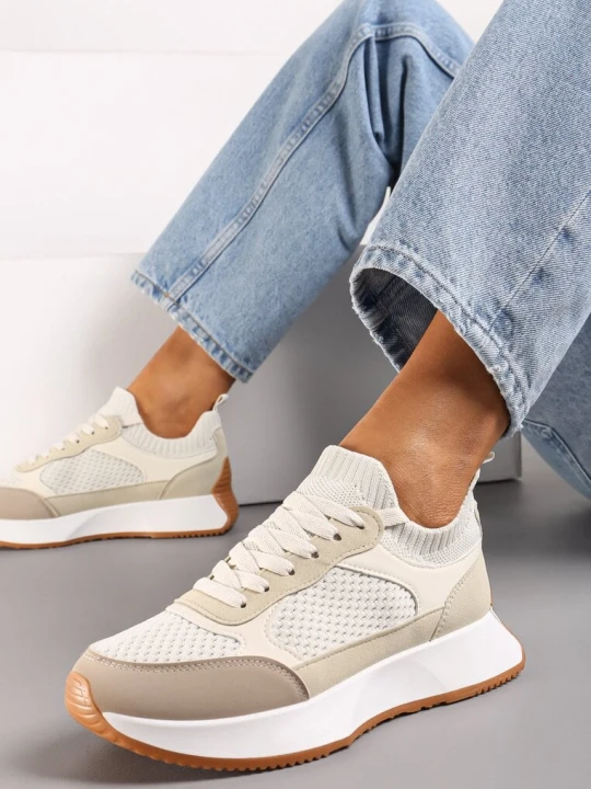 Zdjęcie produktu Beżowe Sneakersy ze Skarpetkową Cholewką i Ozdobnym Sznurowaniem na Grubej Podeszwie Pirtia