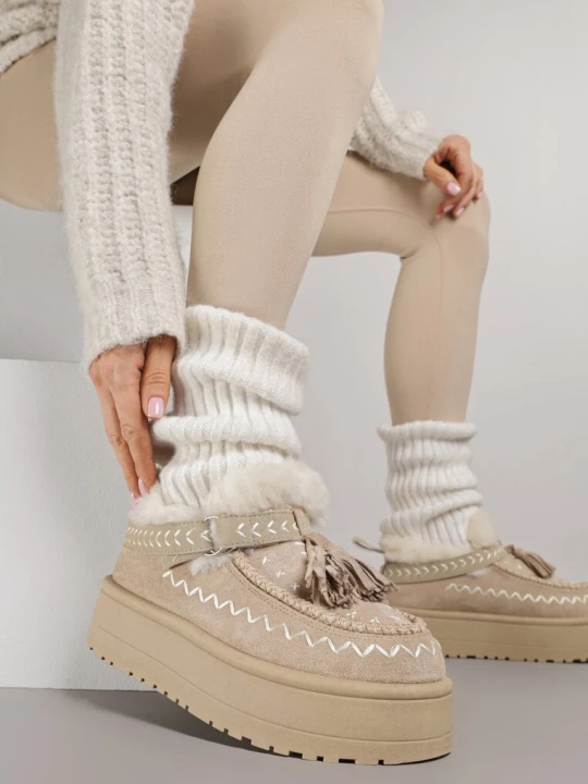 Zdjęcie produktu Beżowe Śniegowce na Platformie Ozdobione Haftem i Frędzlami Linomis Fashion Belle