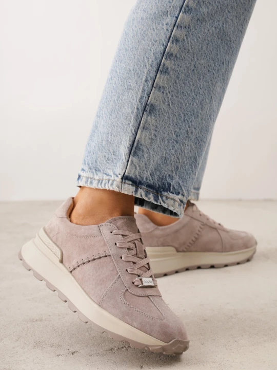 Zdjęcie produktu Beżowe Zamszowe Sneakersy na Grubej Podeszwie z Bieżnikiem Wesila Goodin
