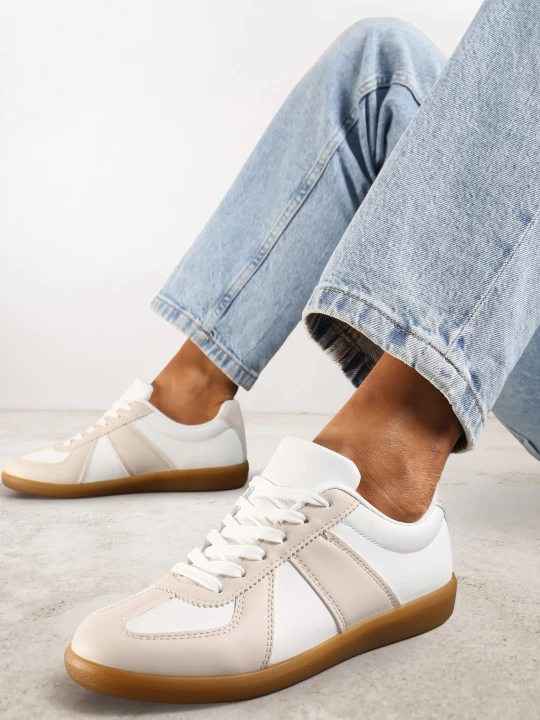 Zdjęcie produktu Beżowo-Białe Sneakersy Tenisówki z Ozdobnymi Przeszyciami Sumina