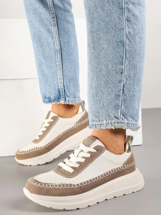 Zdjęcie produktu Beżowo-Brązowe Skórzane Sneakersy z Perforacją Przeszyciami i Metalicznymi Wstawkami Reimara Goodin