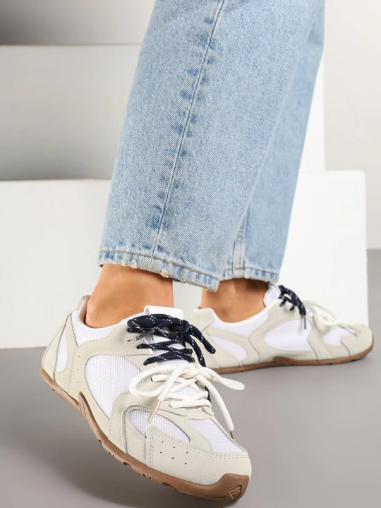 Zdjęcie produktu Beżowo-Szare Sneakersy z Ozdobnymi Przeszyciami i Kontrastowymi Sznurówkami Ilivrella Gogo Gogo