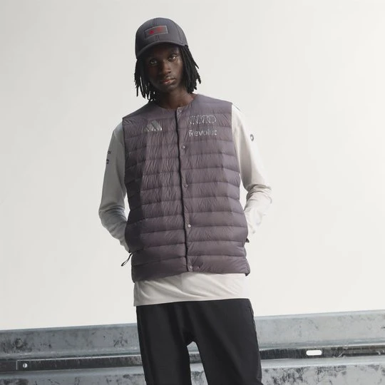 Zdjęcie produktu BEZRĘKAWNIK AUDI REVOLUT F1 TEAM ENGINEERS & MARKETING PADDED Adidas Grey Strata