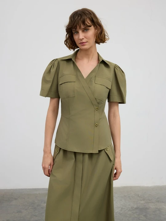 Zdjęcie produktu BGN Koszulka w kolorze khaki rozmiar: 36
