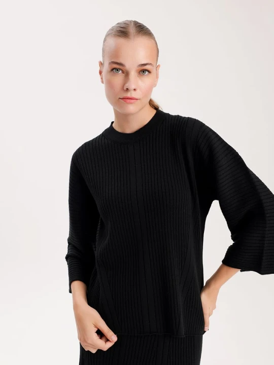 Zdjęcie produktu BGN Sweter w kolorze czarnym rozmiar: 38