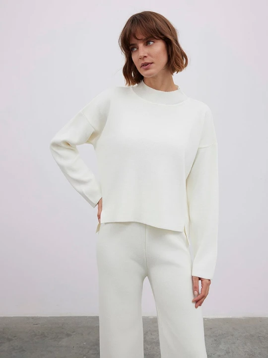 Zdjęcie produktu BGN Sweter w kolorze kremowym rozmiar: 38