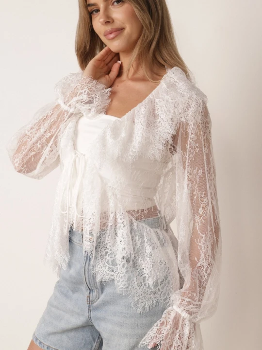 Zdjęcie produktu Biała Bawełniana Bluzka z Transparentnej Koronki z Falbankami w Stylu Boho Palamna Bisou's Project
