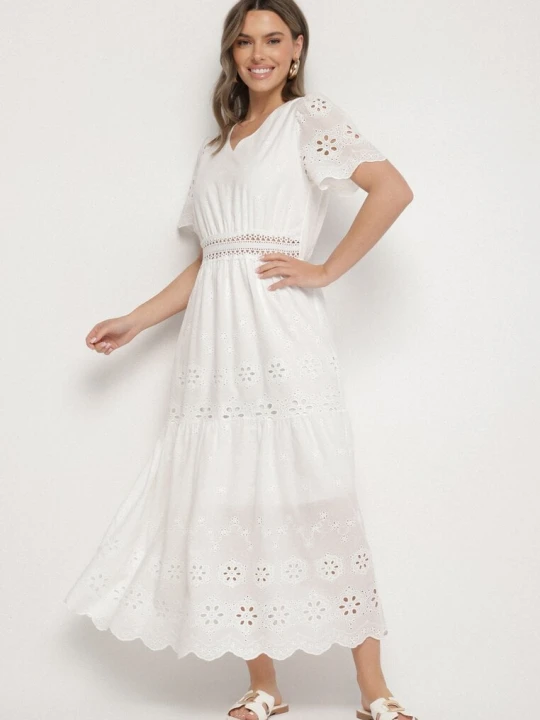 Zdjęcie produktu Biała Bawełniana Sukienka Boho o Rozkloszowanym Kroju Zdobiona Haftem Efrissea J&x