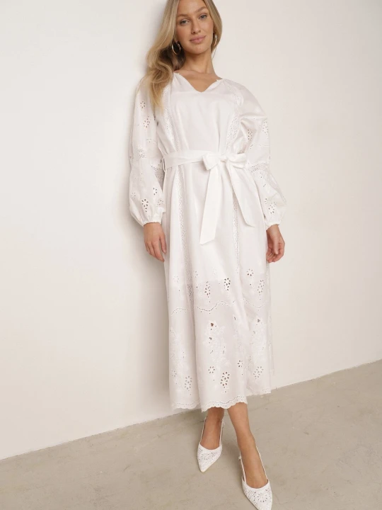 Zdjęcie produktu Biała Bawełniana Sukienka Boho z Paskiem Haftem i Ażurowymi Wstawkami Orilise Bisou's Project