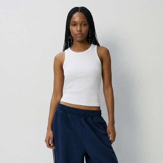 Zdjęcie produktu Biała koszulka bez rękawów slim fit basic House