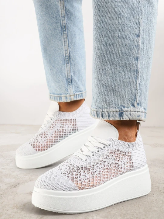 Zdjęcie produktu Białe Ażurowe Sneakersy Vices na Platformie Halvisa
