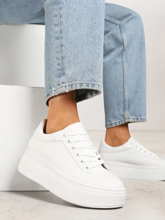Zdjęcie produktu Białe Basicowe Sneakersy na Platformie Milio Via Giulia