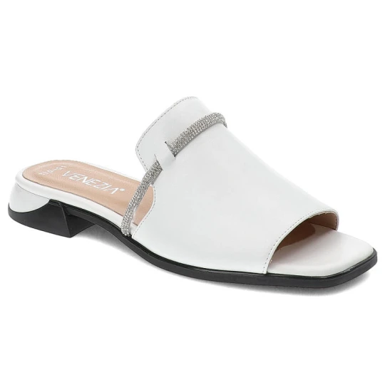 Zdjęcie produktu Białe Klapki Venezia Eleganckie Skórzane Buty