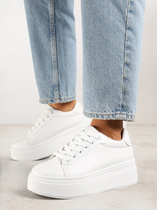 Zdjęcie produktu Białe Klasyczne Sneakersy na Grubej Podeszwie Tosirra Via Giulia