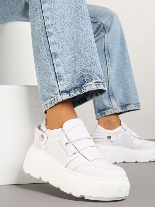 Zdjęcie produktu Białe Skórzane Sneakersy na Grubej Podeszwie Ozdobione Paskiem Reilana Cambell