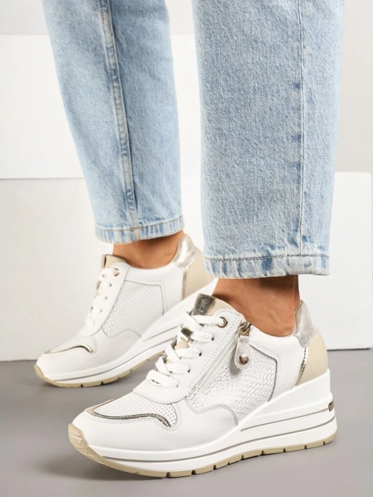 Zdjęcie produktu Białe Skórzane Sneakersy na Koturnie z Metalicznymi Zdobieniami i Suwakiem Jorivis Goodin