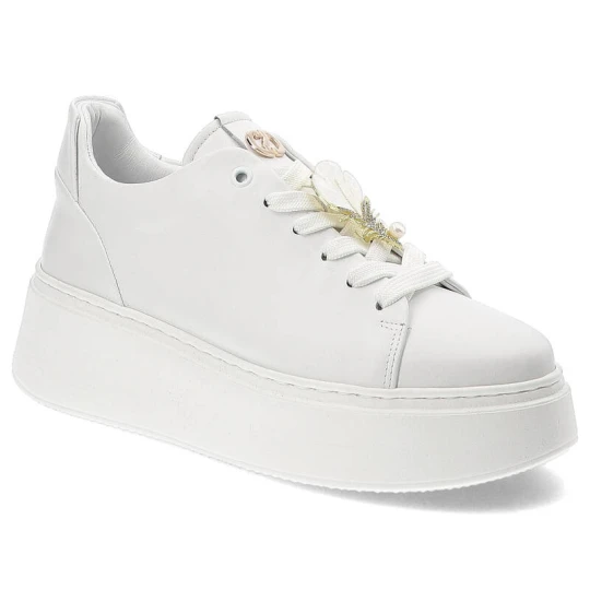 Zdjęcie produktu Białe Sneakersy Carinii Modne Obuwie Damskie Z Broszką