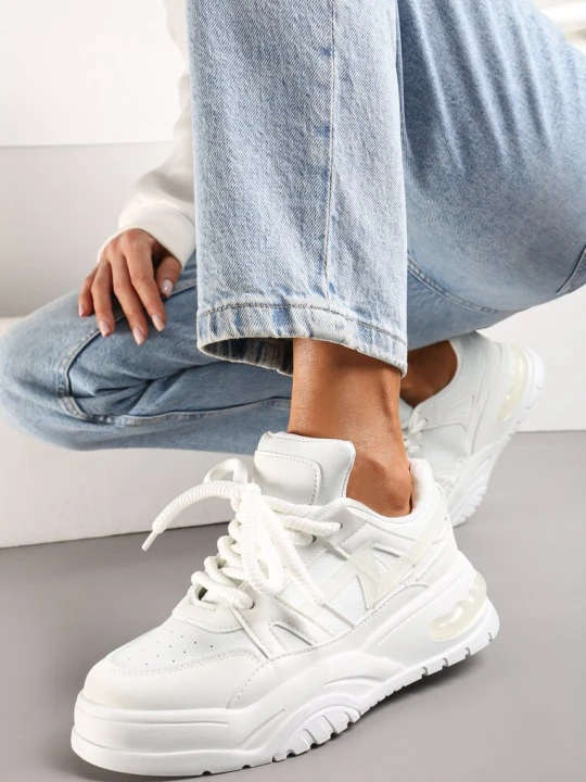 Zdjęcie produktu Białe Sneakersy na Grubej Podeszwie z Szerokim Wiązaniem Iniestra