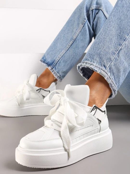 Zdjęcie produktu Białe Sneakersy Na Niskiej Platformie z Szerokimi Sznurówkami we Wzorek Vidira