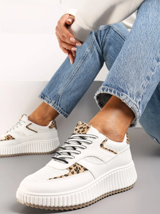 Zdjęcie produktu Białe Sneakersy na Ozdobnej Grubej podeszwie z Brokatem Gelnia
