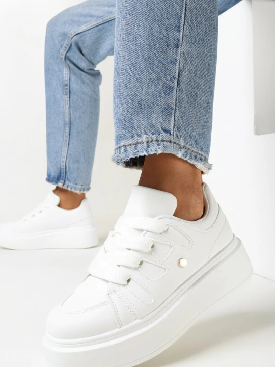 Zdjęcie produktu Białe Sneakersy na Platformie Revin