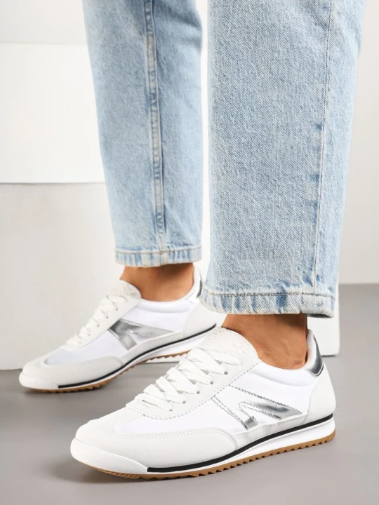 Zdjęcie produktu Białe Sneakersy Ozdobione Geometrycznym Motywem Clevandra Maira