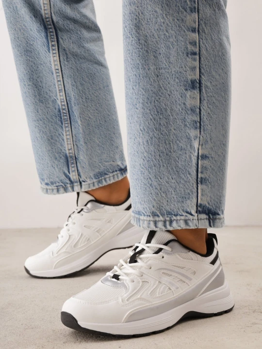 Zdjęcie produktu Białe Sneakersy Ozdobione Tłoczoną Cholewką Jutta